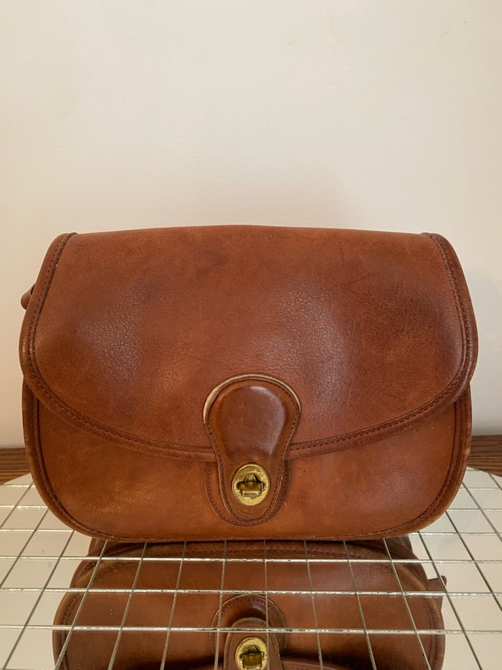 Vintage Coach Tan Leather Crossbody Bag - Picture 1 of 9